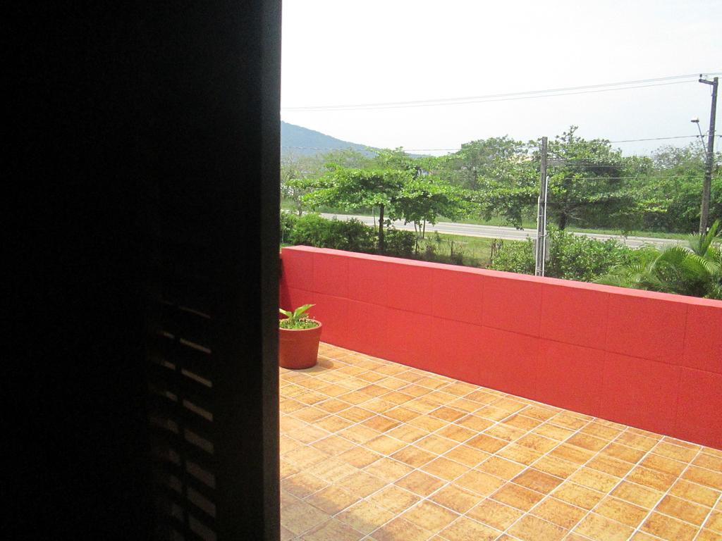Ubatuba Surf Hostel, Apenas A 60 Metros Da Praia Da Lagoinha! Rom bilde