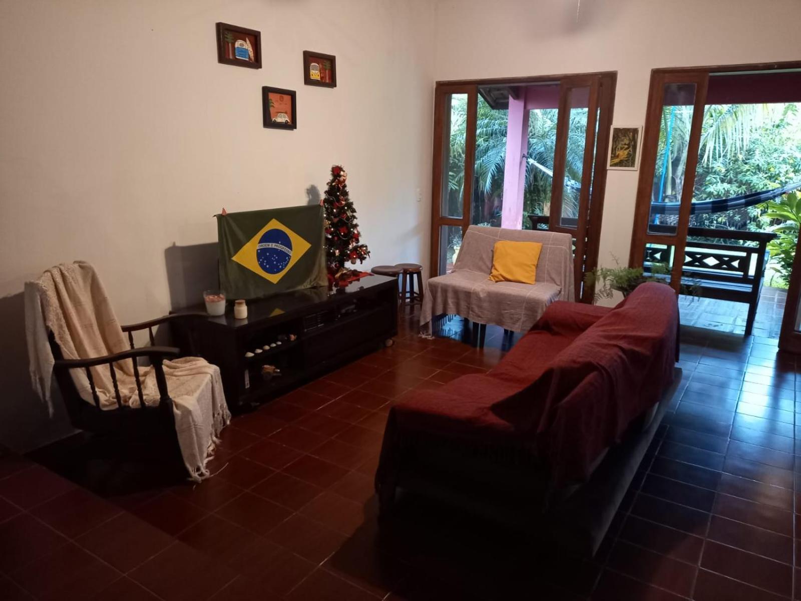 Ubatuba Surf Hostel, Apenas A 60 Metros Da Praia Da Lagoinha! Eksteriør bilde