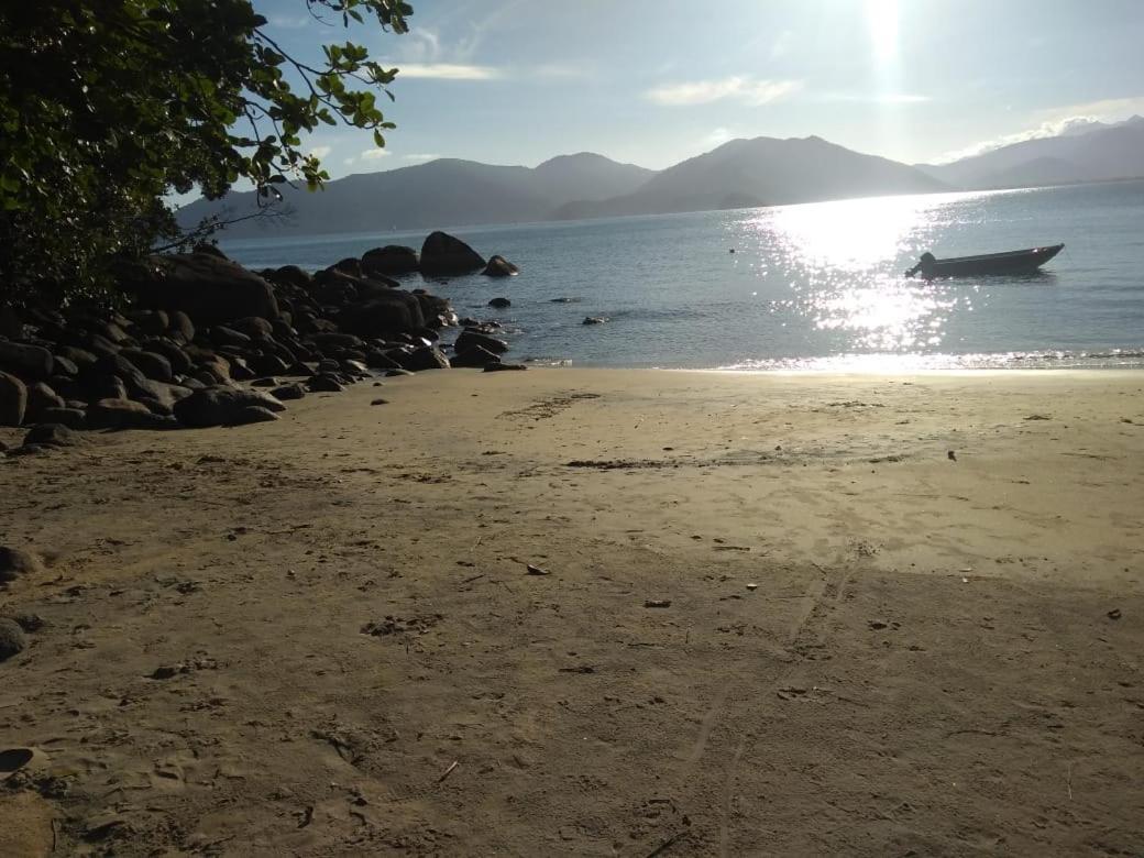 Ubatuba Surf Hostel, Apenas A 60 Metros Da Praia Da Lagoinha! Eksteriør bilde